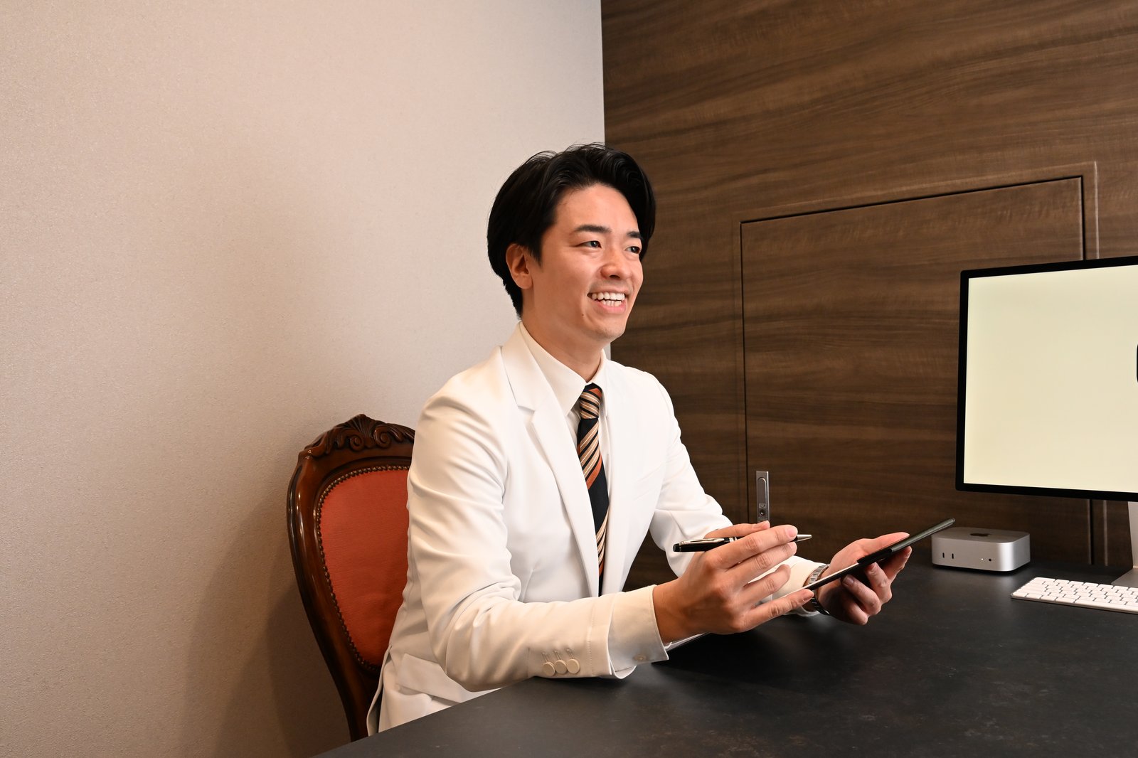 Dr. Ryosuke Murai — U.S.-trained prosthodontist and director of Eden Dental Office in Nagoya